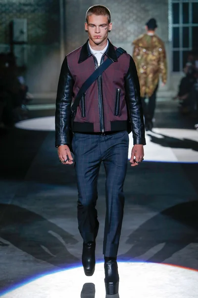 Look 20
